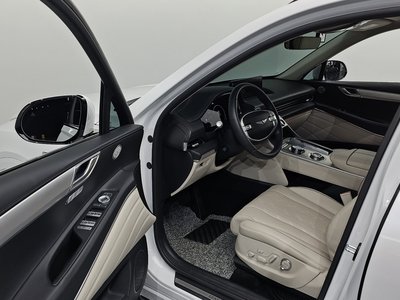 GENESIS GV80 - 10