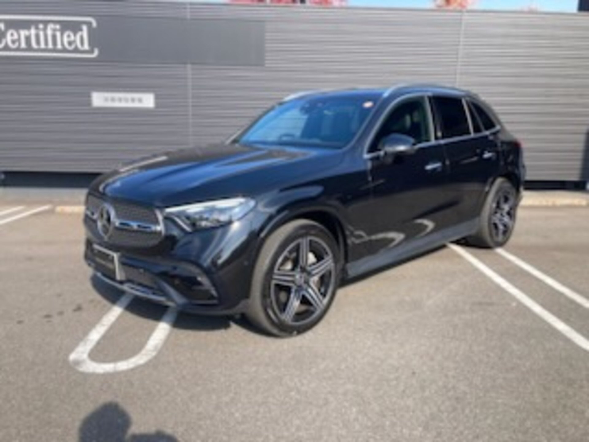 MERCEDES-BENZ GLC - View 1
