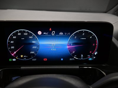 2025 Mercedes-BENZ GLA 缩略图 19