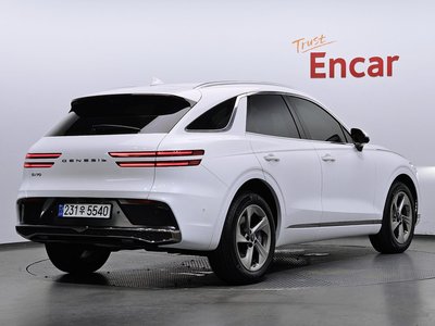 صورة 3 لـ 2024 Genesis GV70