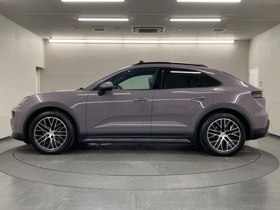 PORSCHE MACAN - 9