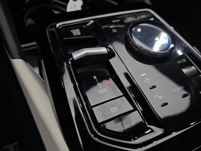 BMW 5 SERIES - 9