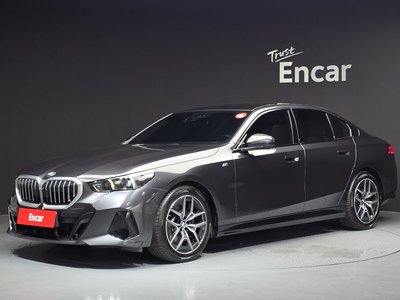 BMW 5 SERIES - 1