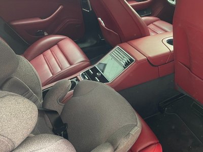 PORSCHE PANAMERA - 8