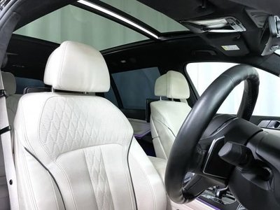 2021 BMW X7 — фото 6