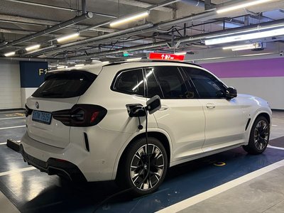 صورة 6 لـ 2024 BMW IX3