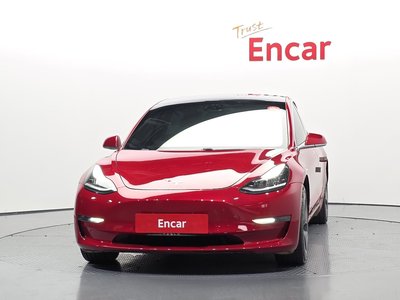 TESLA MODEL 3 - 2