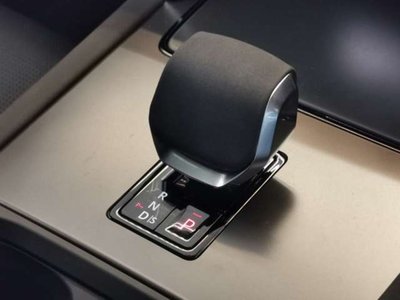 2024 LAND Rover DISCOVERY SPORT — миниатюра 18