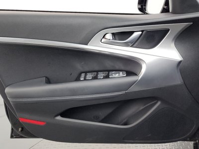 صورة مصغرة 14 لـ 2025 Genesis THE NEW G70