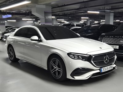 MERCEDES-BENZ E-CLASS - 4