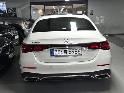 MERCEDES-BENZ E-CLASS - 2