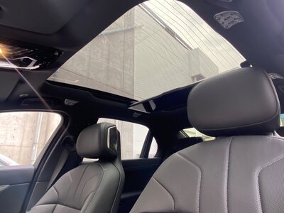 BMW I7 2024 thumbnail 75