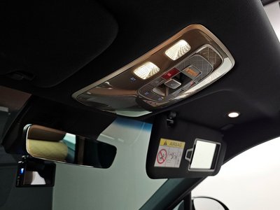 2023 Genesis GV70 — миниатюра 19