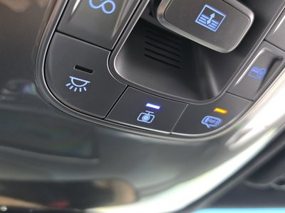 2021 Genesis GV60 — миниатюра 33