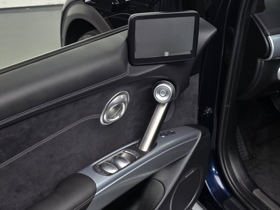 2021 Genesis GV60 — миниатюра 22
