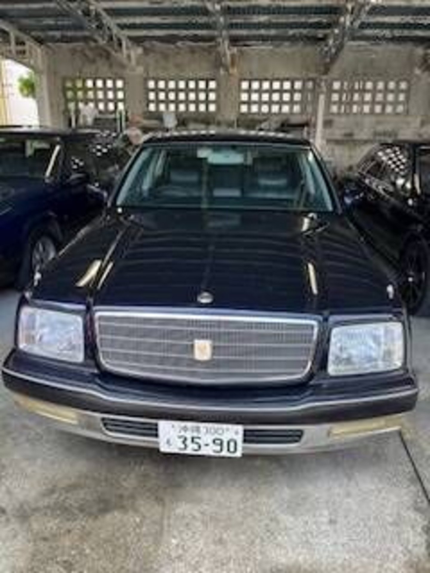 TOYOTA CENTURY - View 1