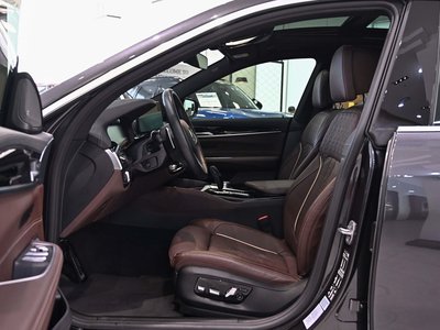 BMW 6 SERIES GT - 10