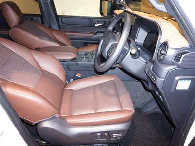 2025 Toyota LAND CRUISER 250 — миниатюра 23