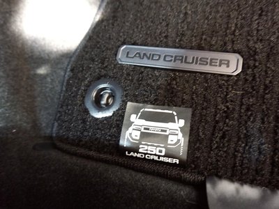 2025 Toyota LAND CRUISER 250 — миниатюра 36