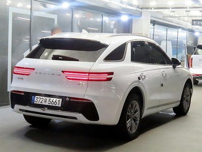 2022 Genesis GV70 photo 3