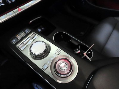 2022 Genesis GV70 thumbnail 12