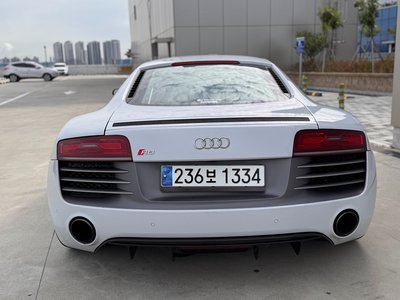 AUDI R8 - 2