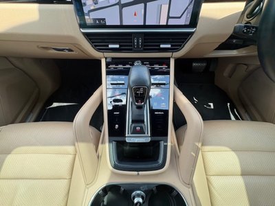 2018 Porsche CAYENNE thumbnail 20