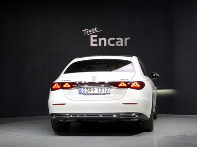 MERCEDES-BENZ E-CLASS - 4