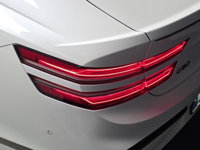 GENESIS G80 (RG3) - 10