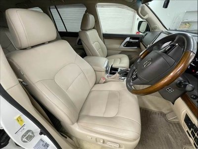2018 Toyota LAND CRUISER 200 照片 10