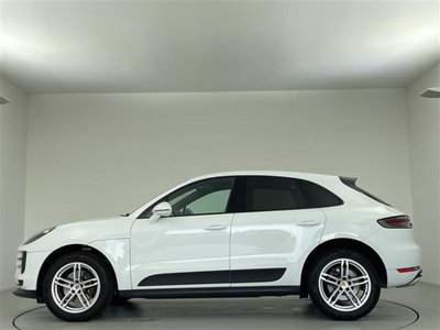 2019 Porsche MACAN thumbnail 42