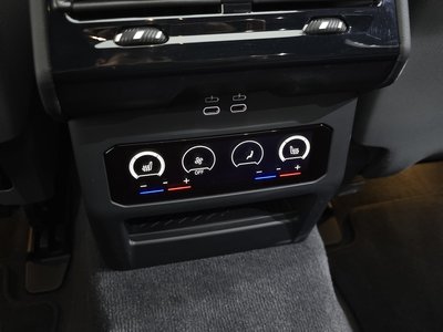 صورة مصغرة 29 لـ 2025 BMW 5 SERIES