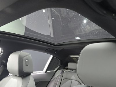 صورة مصغرة 22 لـ 2025 BMW 5 SERIES