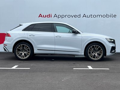2024 AUDI Q8 photo 9