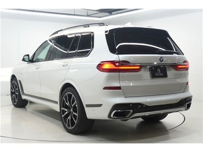 BMW X7 - 7
