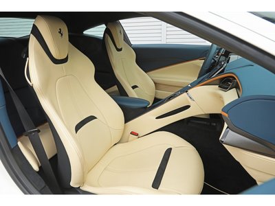 صورة مصغرة 46 لـ 2023 Ferrari ROMA