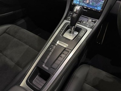 2015 Porsche CAYMAN photo 9