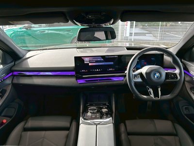 BMW I5 - 8