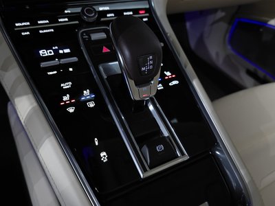 PORSCHE PANAMERA - 9