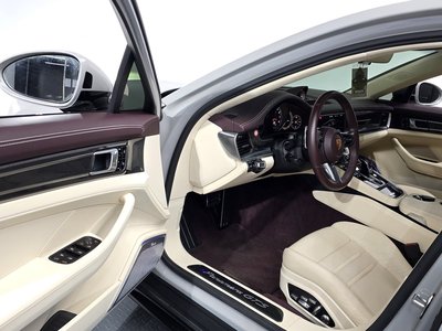 PORSCHE PANAMERA - 10