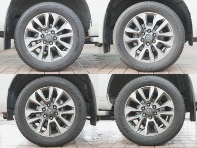 TOYOTA LAND CRUISER PRADO - 6