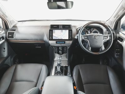 TOYOTA LAND CRUISER PRADO - 2