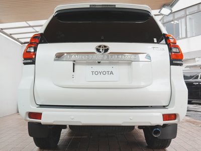 TOYOTA LAND CRUISER PRADO - 10