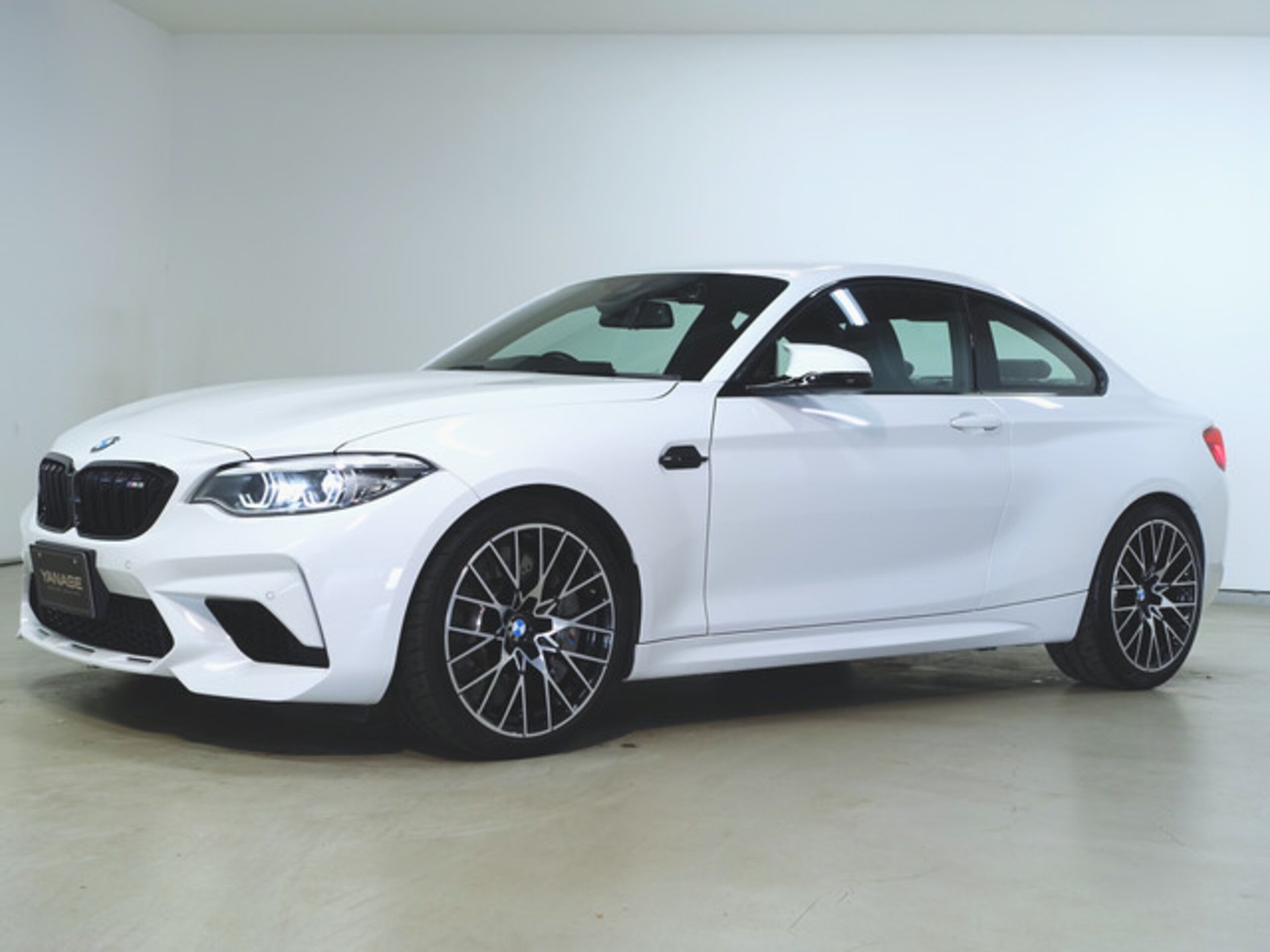 BMW M2 COMPETITION - View 1