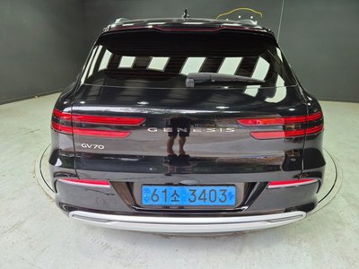 2022 Genesis ELECTRIFIED GV70 photo 4