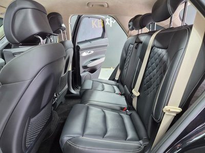 2022 Genesis ELECTRIFIED GV70 photo 9