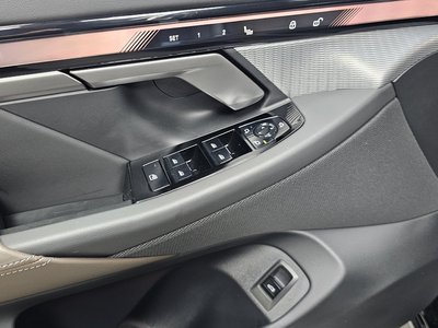 2025 BMW 5 SERIES — миниатюра 27