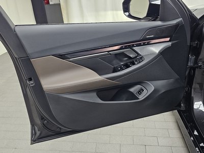 2025 BMW 5 SERIES — миниатюра 14