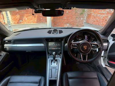 صورة مصغرة 42 لـ 2017 Porsche 911