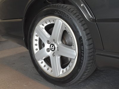 صورة مصغرة 12 لـ 2007 Bentley ARNAGE